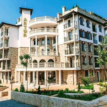 в затворен комплекс артур гр влас Свети-Влас