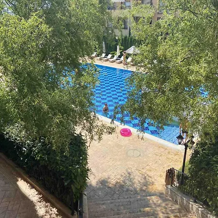 Apartament в затворен комплекс артур гр влас *