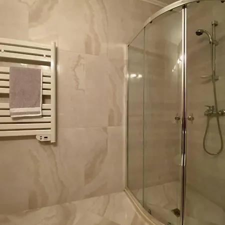 в затворен комплекс артур гр влас Apartament