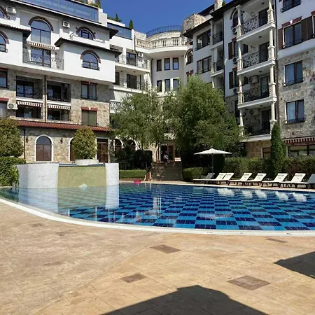 Apartament в затворен комплекс артур гр влас *